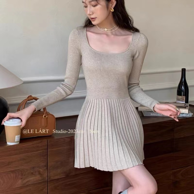Autumn and winter new Korean fashion style minimalist style square neck waist slimming dress spring knitted dress