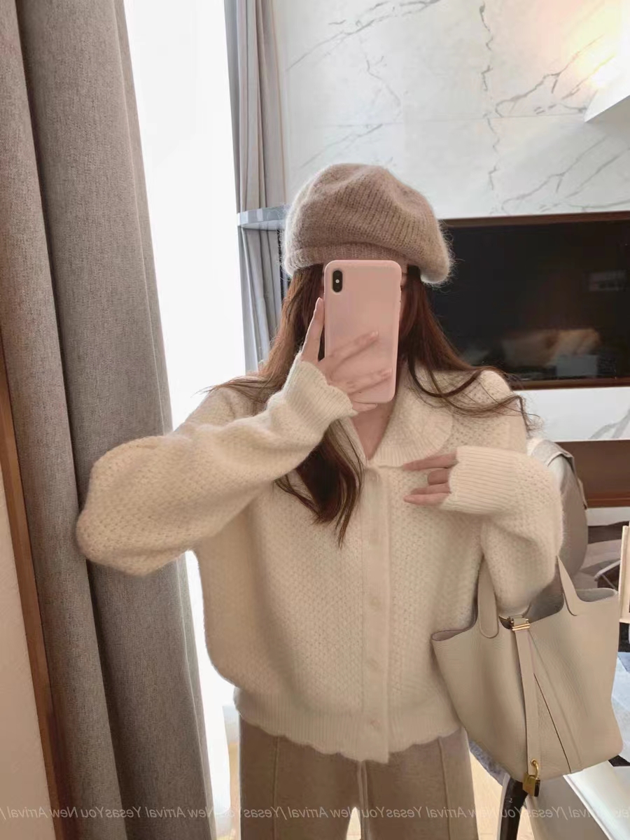 法式溫柔娃娃領軟糯白色毛衣女秋冬毛線針織衫設計感慵懶長袖上衣