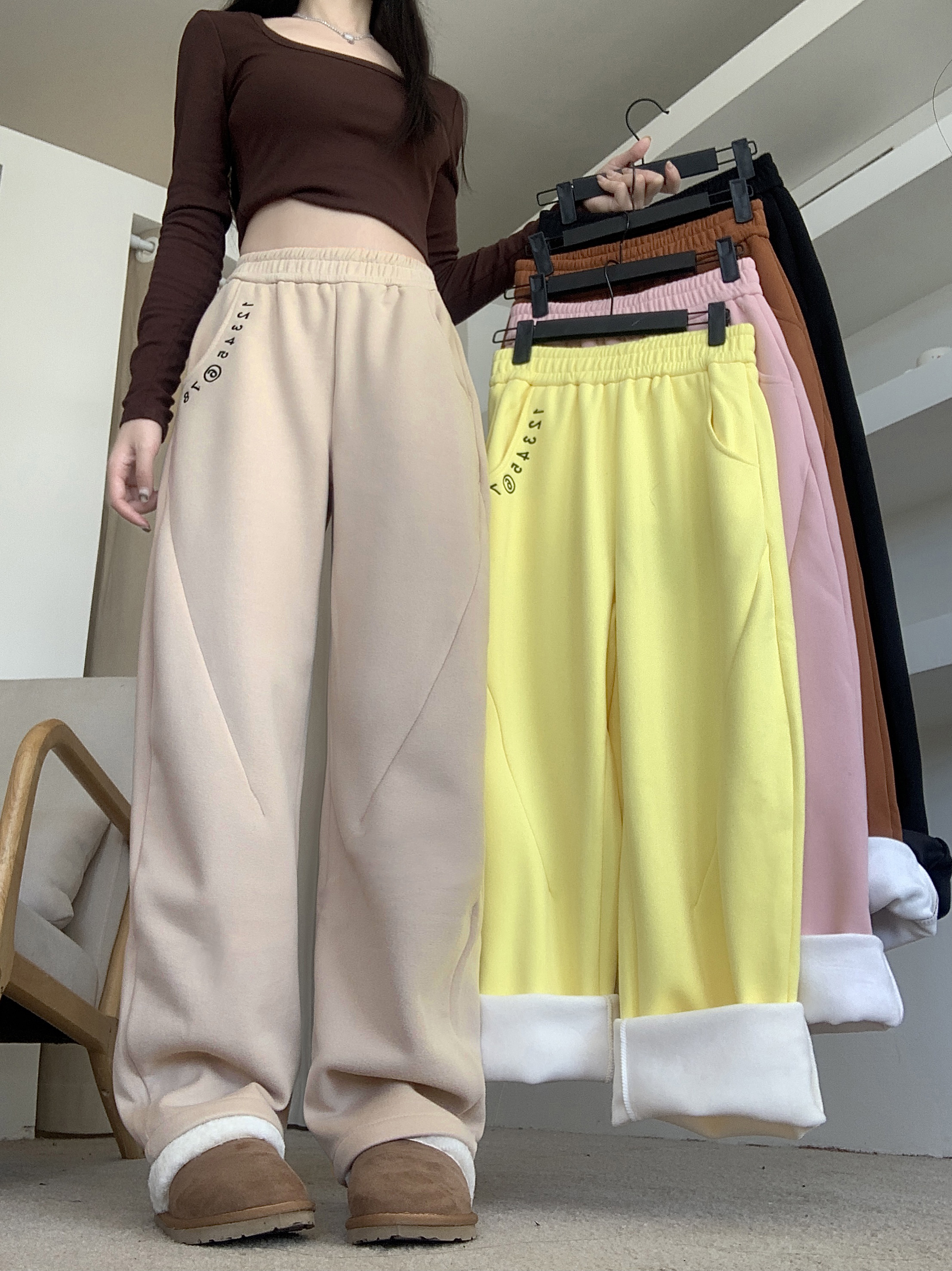 Embroidered velvet thickened scimitar sweatpants for women autumn and winter 2023 new loose high-waisted slim sports casual pants