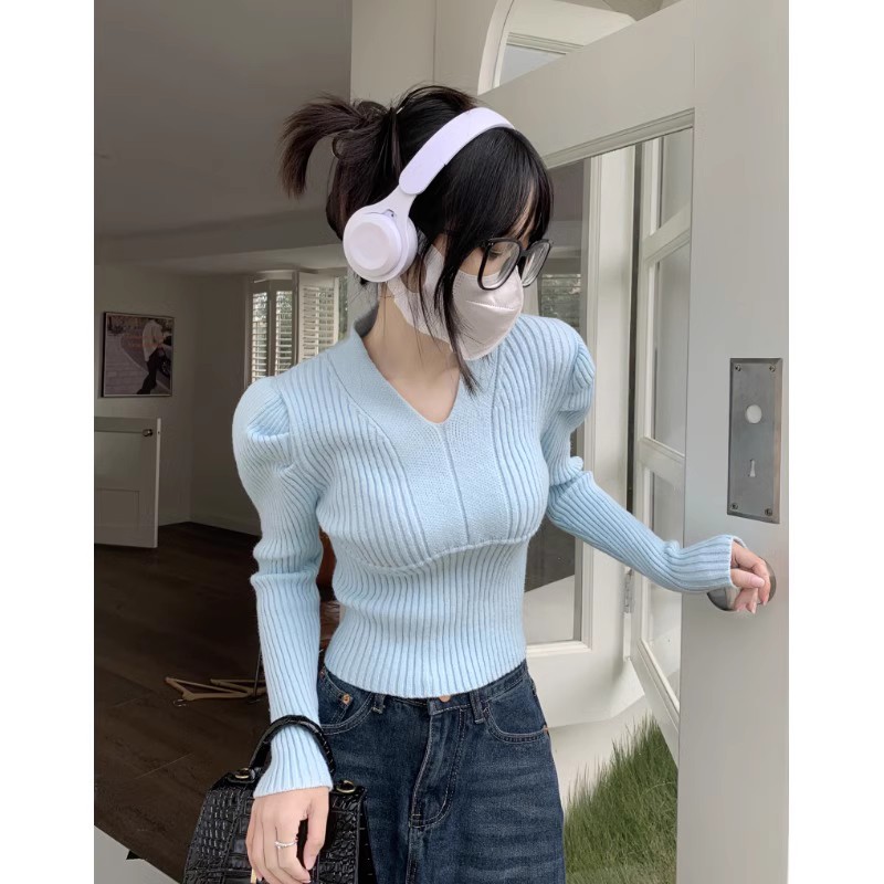 Short slim-fitting puff-sleeved knitted sweater for women in fall and winter, high-end waist-cinching bottoming shirt, chic v-neck top inside