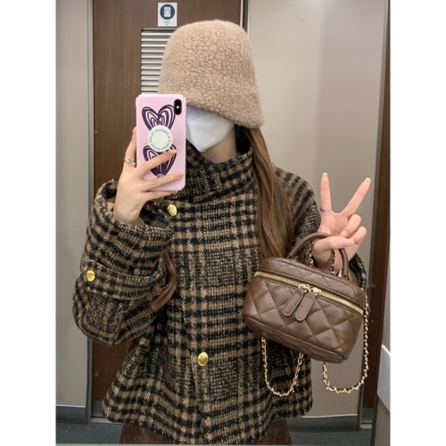 Photographed Autumn/Winter Korean-style age-defying, high-end cotton-lined short sleeve top jacket