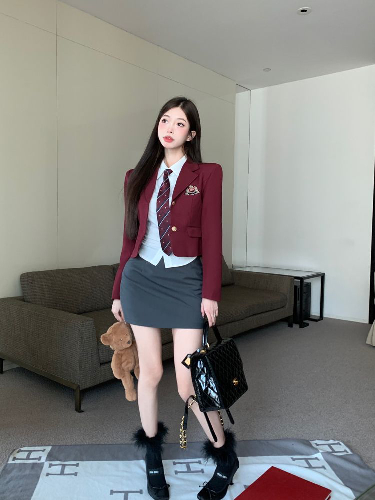 酒紅色短款西裝外套女秋季小西服學院風高級感辣妹jk氣質長袖