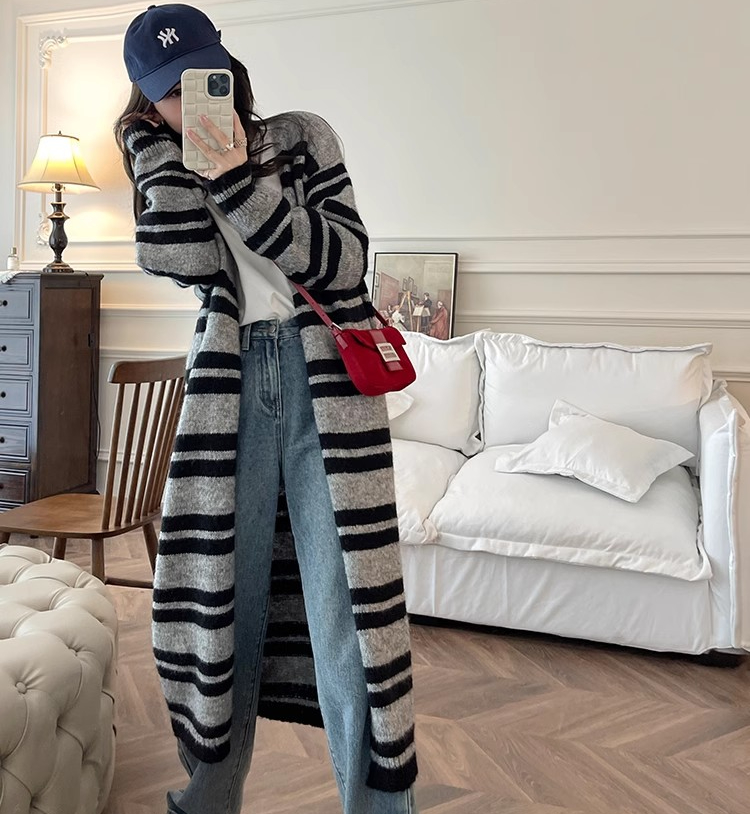 Autumn and winter large size contrasting striped mid-length sweater jacket for women gentle wind soft waxy knitted cardigan top