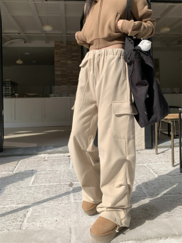 Real shot! American street style multi-pocket cargo pants for women, elastic waist slimming casual pants, straight-leg velvet trousers