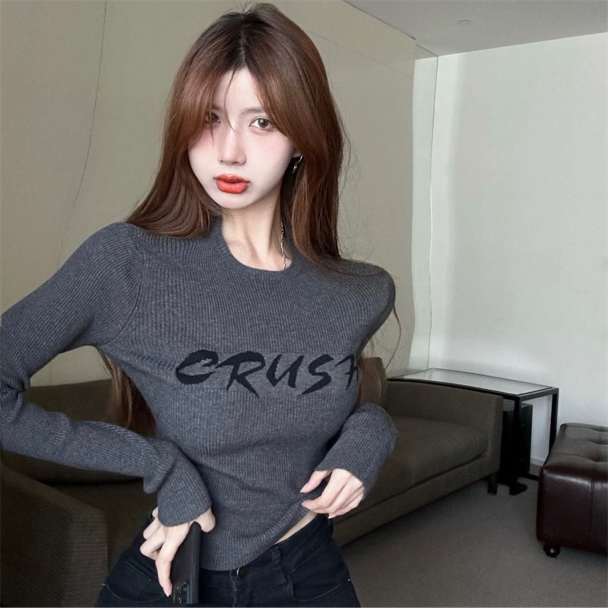 Design niche retro hottie T-shirt for women 2023 autumn and winter new slim-fitting bottoming short long-sleeved top trendy