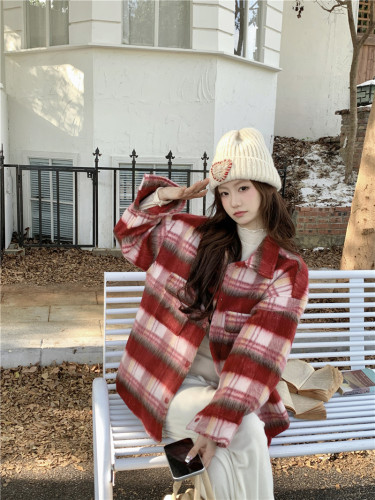 Actual shot of new autumn and winter Korean style loose retro fashion red plaid woolen jacket