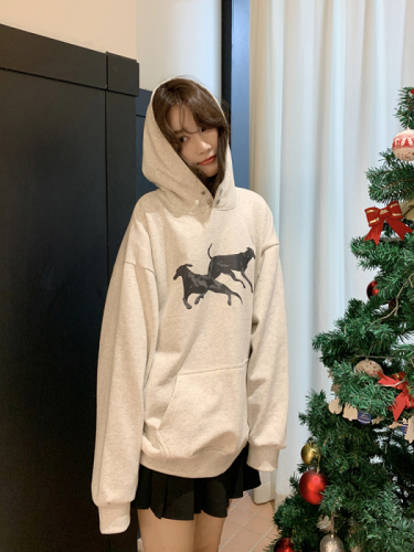 Actual shot of  autumn and winter new European and American style retro street dog print hooded sweatshirt for women loose velvet top