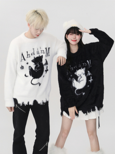 American Retro Little Devil Cat Distressed Hole Design Sweater  Winter New Couple Tops