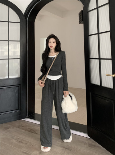 Real shot~Autumn and winter suit thickened brushed fake two-piece long-sleeved T-shirt top + narrow leg casual trousers