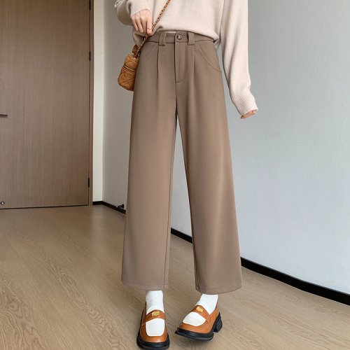 Real shot of wearing coffee-colored woolen pants, suit, wide-leg pants, women's autumn and winter narrow version slimming winter nine-point straight pants
