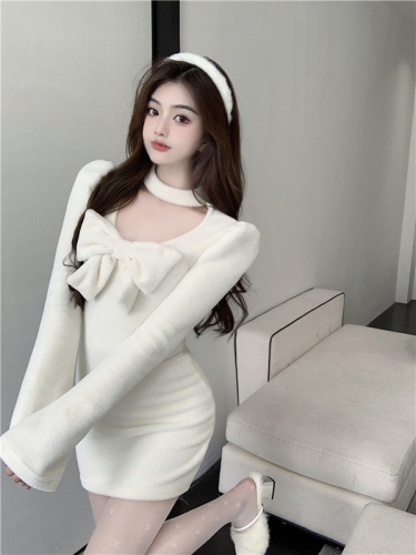 Plush dress, new autumn and winter white warm, soft, gentle, small, slim, hip-covering skirt, short skirt, trendy