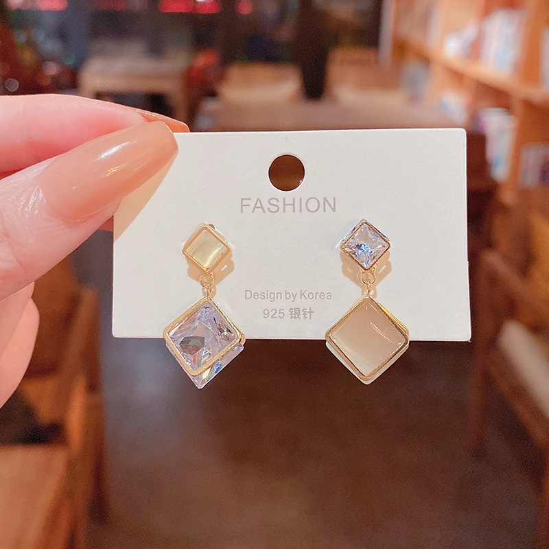 925 Silver Needle Light Luxury Niche Geometric Cat's Eye Earrings Women's Ins Fashion Internet Celebrities Same Style Exquisite Large Zircon Earrings