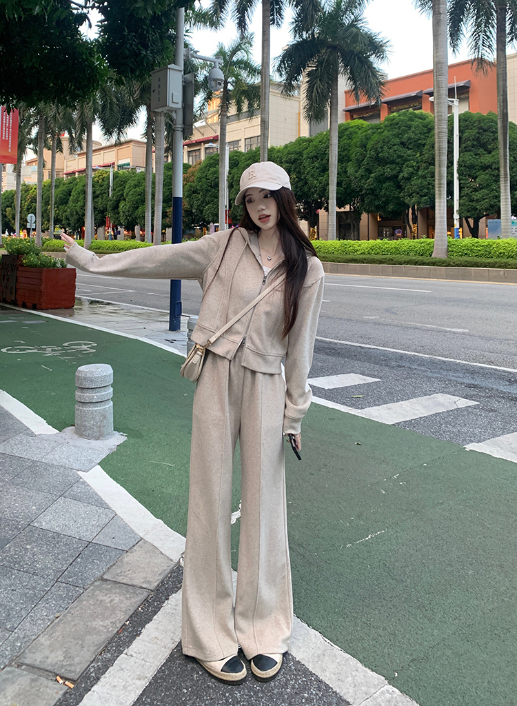 原版布料牛奶絨連帽短款衛衣外套闊腿長褲女秋季2023新款時尚套裝
