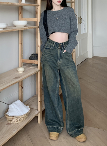 Actual shot of new autumn loose-fitting high-waisted two-button wide-leg slim jeans for women