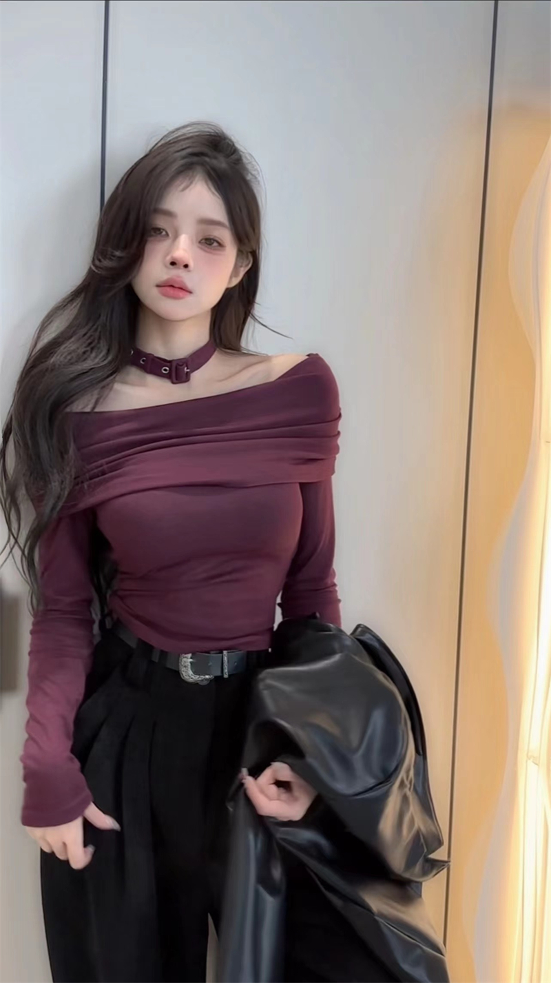 Qianqian 2023 new pure desire hottie clavicle shoulder slim women's top plus velvet bottoming shirt