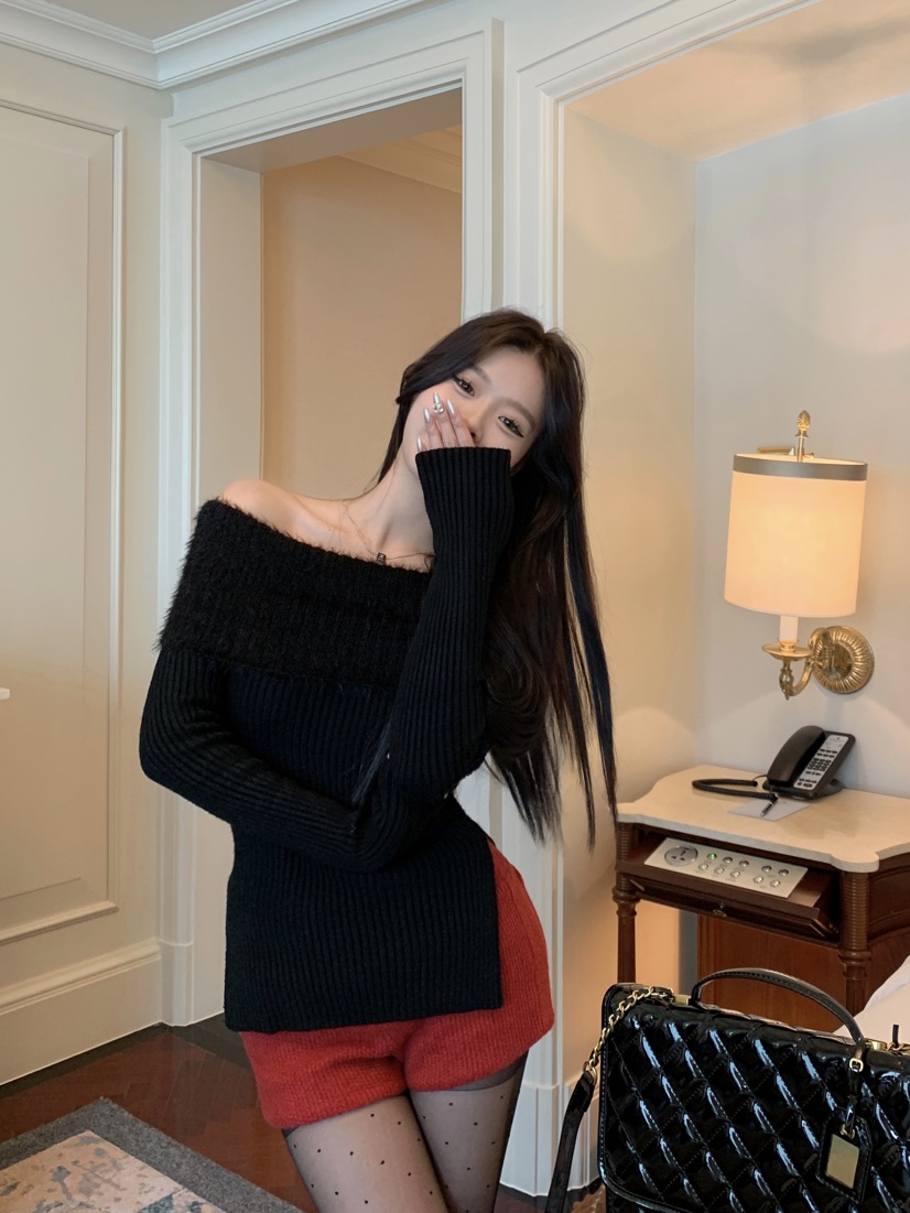 Actual shot of Pure Desire one-shoulder thickened lapel off-shoulder warm texture Pure Desire mink fleece sweater for women