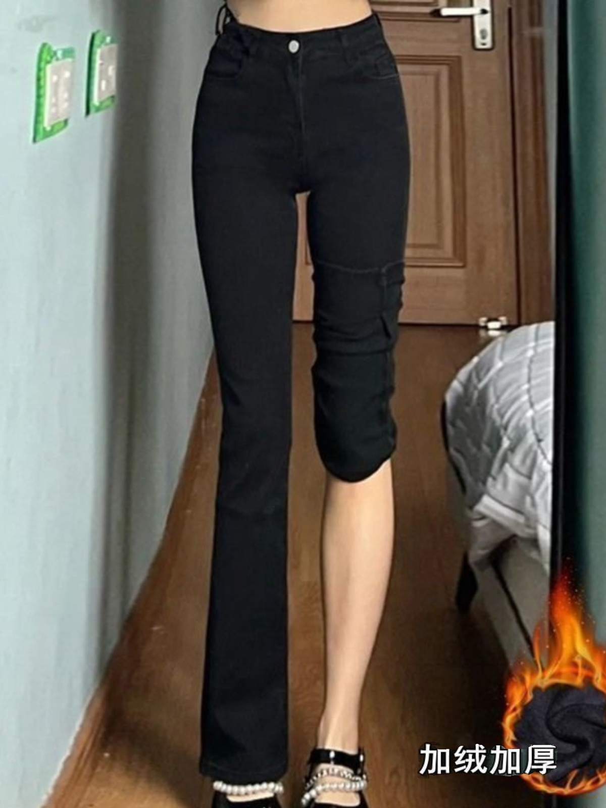 黑色緊身彈力加絨牛仔褲女秋冬復古高腰直筒顯瘦修身微喇叭休閒褲
