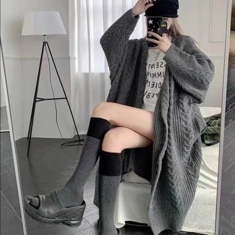 2023 autumn and winter Korean style lazy style mid-length sweater jacket for women loose long-sleeved thickened knitted cardigan to wear outside