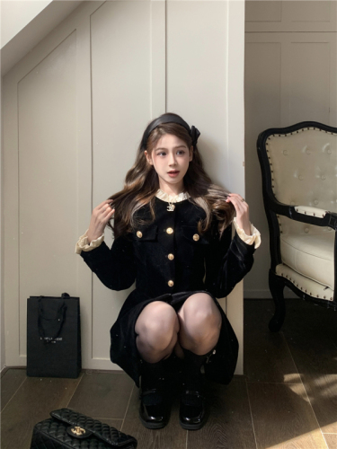 Actual shot~Velvet little black dress, French style daughter-in-law retro temperament dress, autumn and winter black and gold skirt for small people