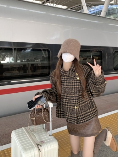 Photographed Autumn/Winter Korean-style age-defying, high-end cotton-lined short sleeve top jacket