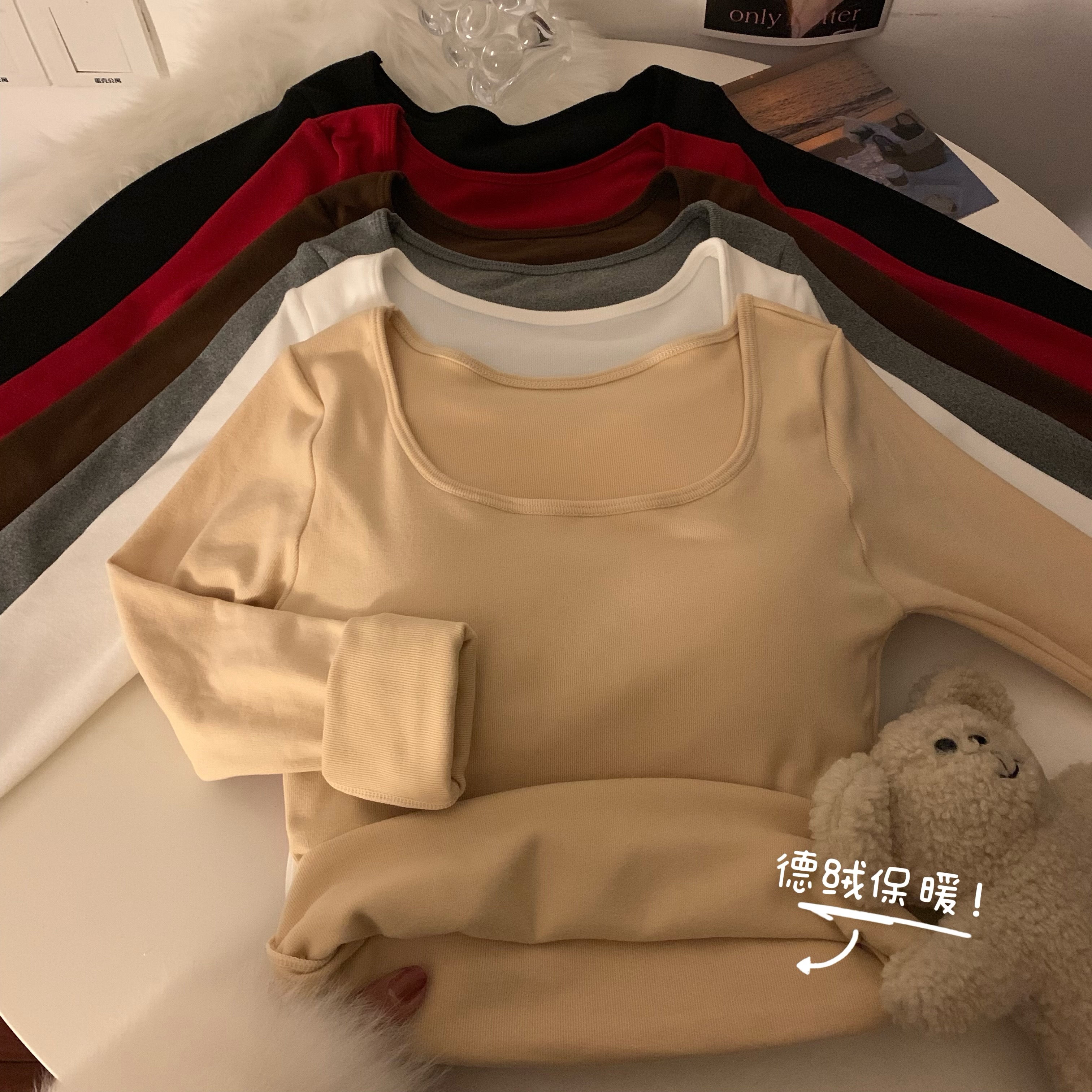 Actual shot of Korean style square collar bottoming shirt, long-sleeved warm German velvet brushed plus velvet thickened autumn and winter top bottoming shirt