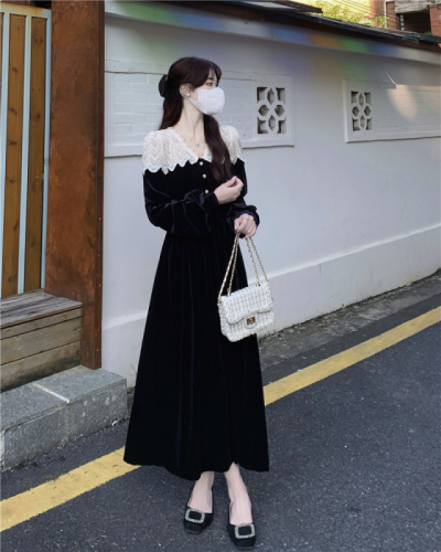 Real shot Xiaoxiangfeng velvet dress autumn and winter new splicing slimming high-end temperament long skirt