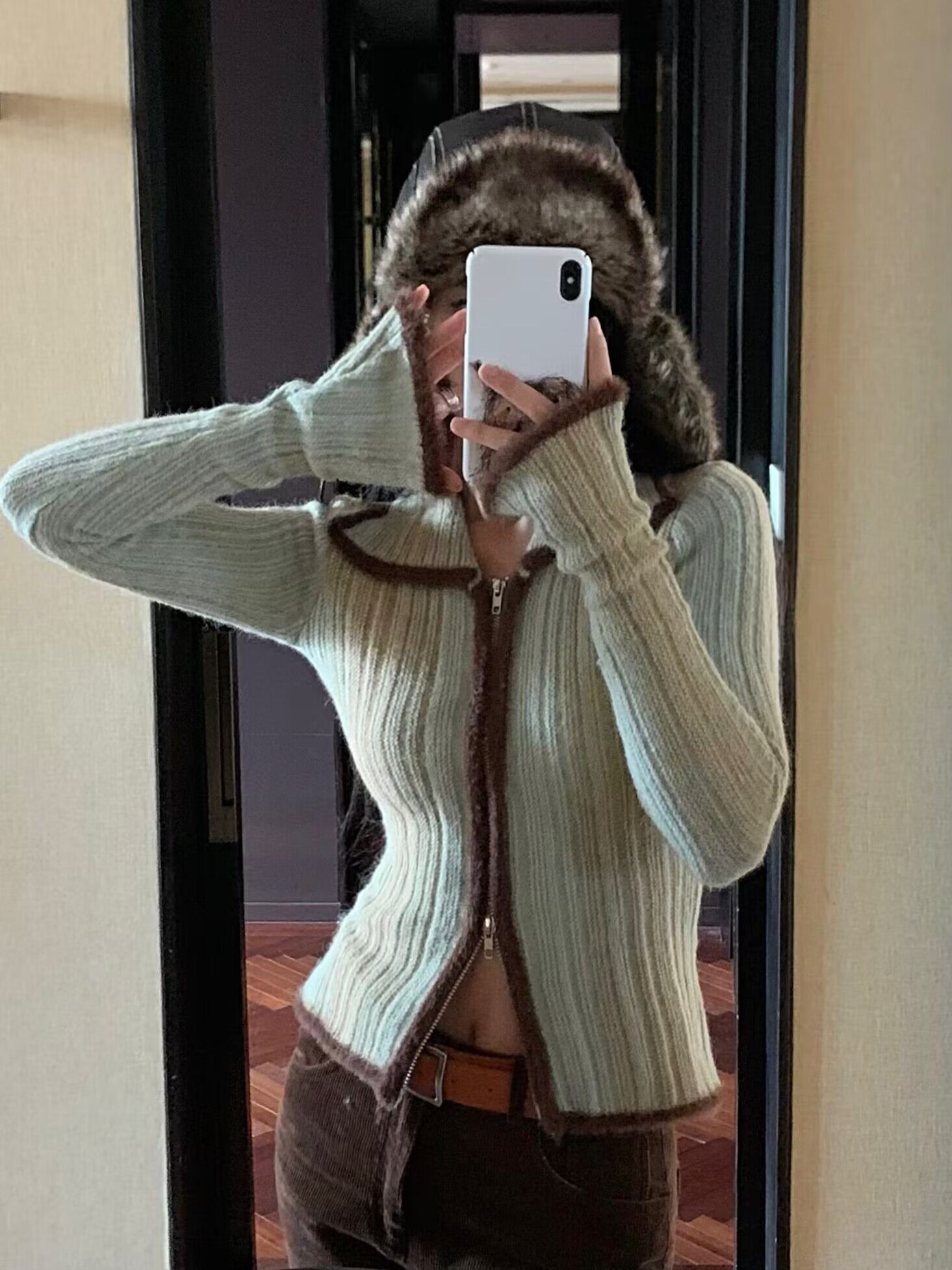 Actual shot ~ color-blocked raw edge sweet age-reducing zipper cardigan lapel slim-fitting gradient knitted sweater