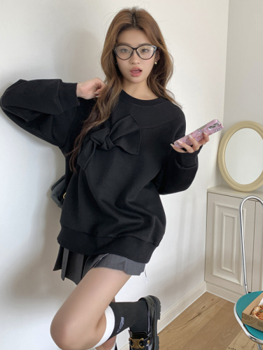 Actual shot of 2023 autumn and winter new style soft cotton age-reducing design black three-dimensional bow women's loose velvet sweatshirt