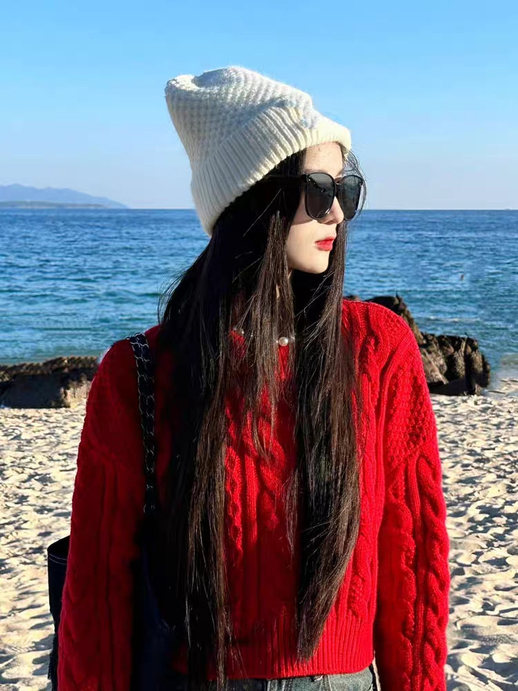紅色短款麻花毛衣女秋冬季2023新款慵懶風軟糯寬鬆套頭針織衫上衣