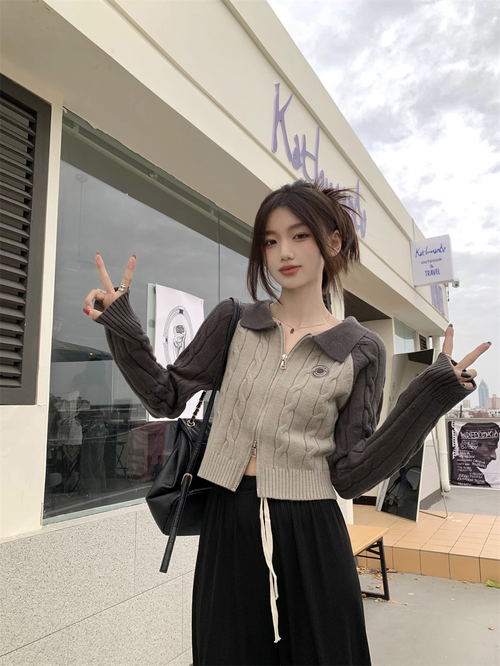 Retro contrasting color design knitted sweater for women, autumn short style inner layered shirt, double zipper sweater, cardigan top, trendy