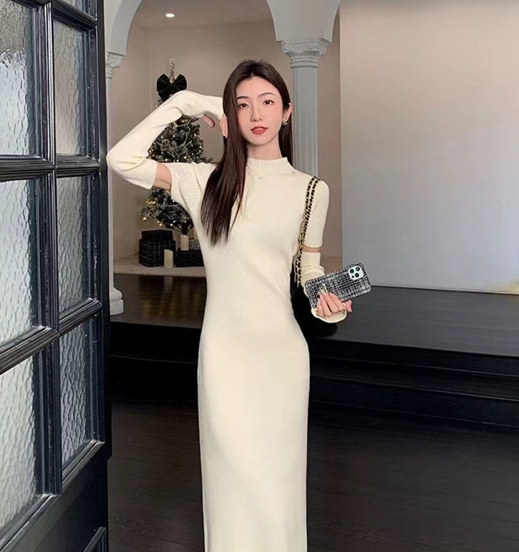 MULVAN半高領針織連衣裙女2023秋冬設計感包臀中長款修身打底裙子