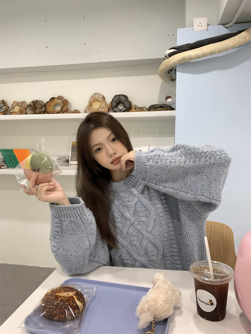 實拍   複雜工藝麻花毛衣奶白奶藍色圓領加厚寬鬆上衣