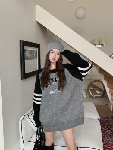 Real shot of sleeve striped color-blocked raglan sleeve sweater for women in autumn and winter thickened knitted bottoming shirt for women loose top