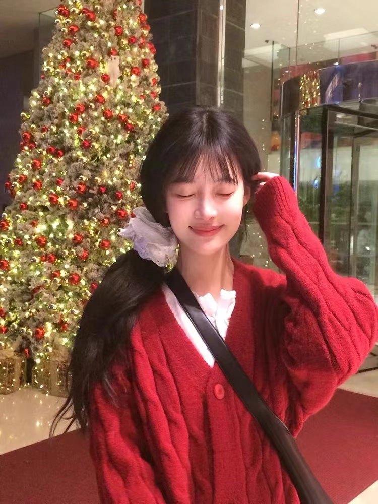 設計感紅色V領麻花針織開衫女冬季百搭簡約聖誕上衣