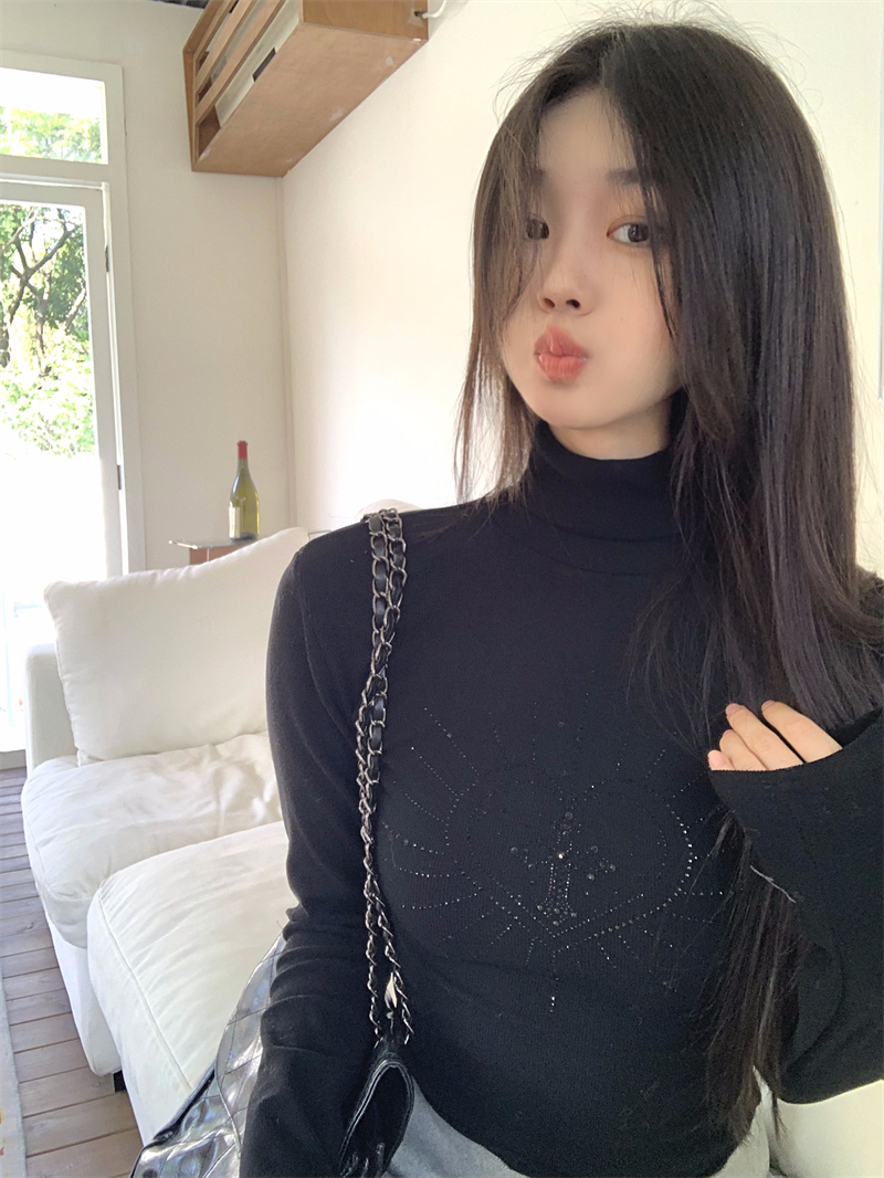 實拍  自由百搭基礎款燙鑽小高領打底衫內搭長袖上衣