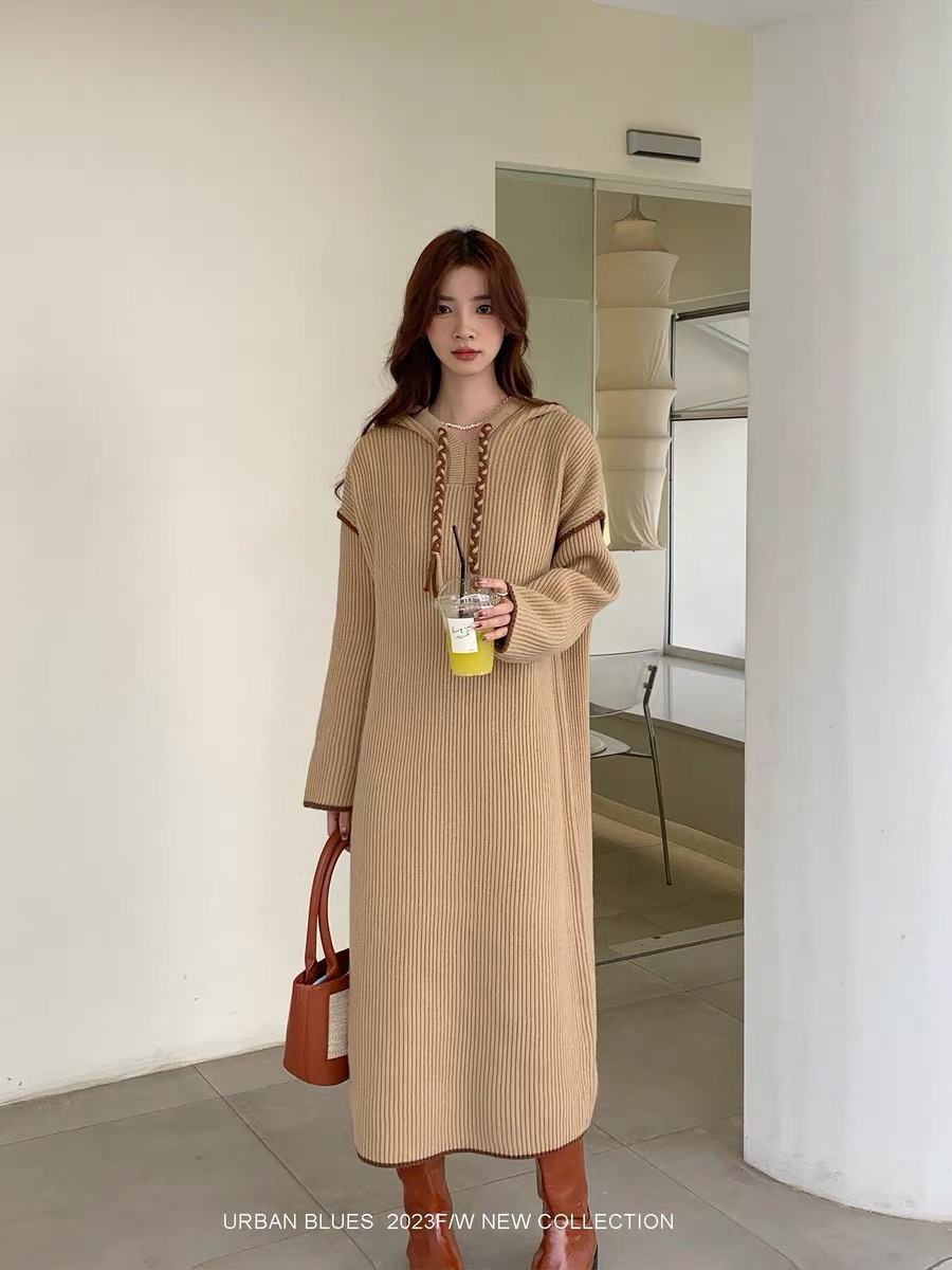2023 new autumn and winter hooded lace-up contrasting color loose and versatile long knitted sweater skirt for women
