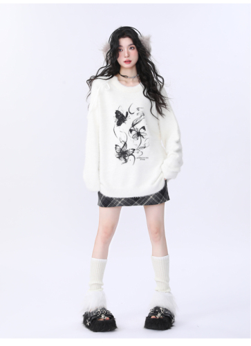 New autumn and winter niche design high-end ink butterfly strap sweater for women