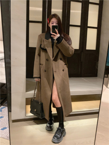 Actual shot ~ Winter new style Korean retro color matching high-end quilted warm woolen jacket for women