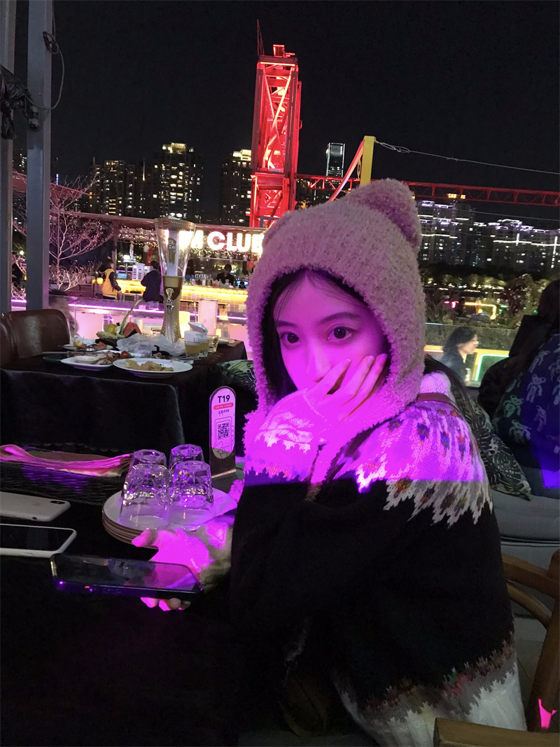 實拍~新款韓版復古花色設計感保暖簡約撞色圓領毛衣女