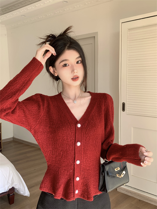 實拍 秋冬新款V領修身顯瘦裙擺式別致針織打底衫酒紅色毛衣