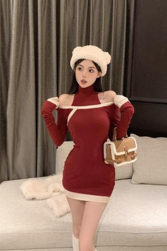 Real shot~Christmas atmosphere hottie halterneck dress for women in autumn and winter contrast color long-sleeved sexy hip-covering short skirt