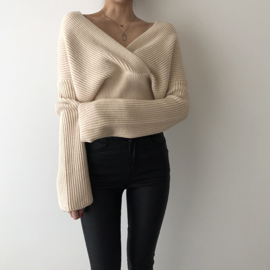 Korean chic autumn and winter retro temperament small sexy deep V-neck cross loose short long-sleeved sweater for women