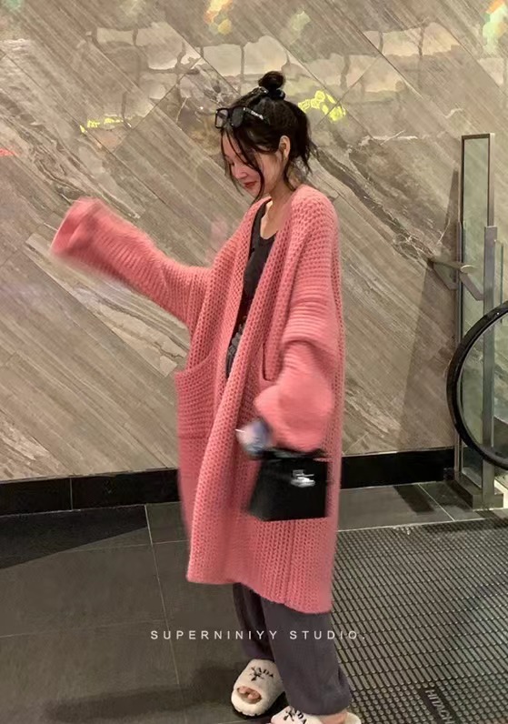 2023 new autumn and winter sweater cardigan for women, thick, loose, lazy, versatile, long design, niche knitted jacket