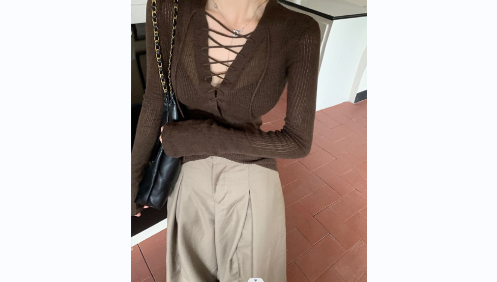 ！歐美辣妹性感系帶V領打底長袖短款修身針織衫女秋