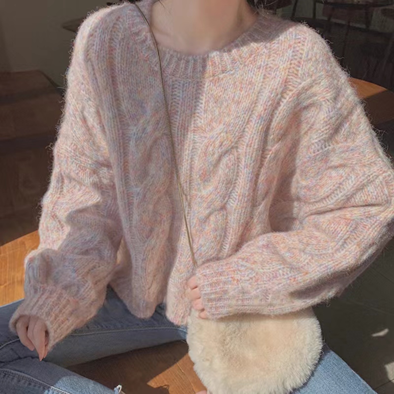 Pink gentle sweater for women, sweet and fairy loose outer wear design, niche twist pullover short sweater