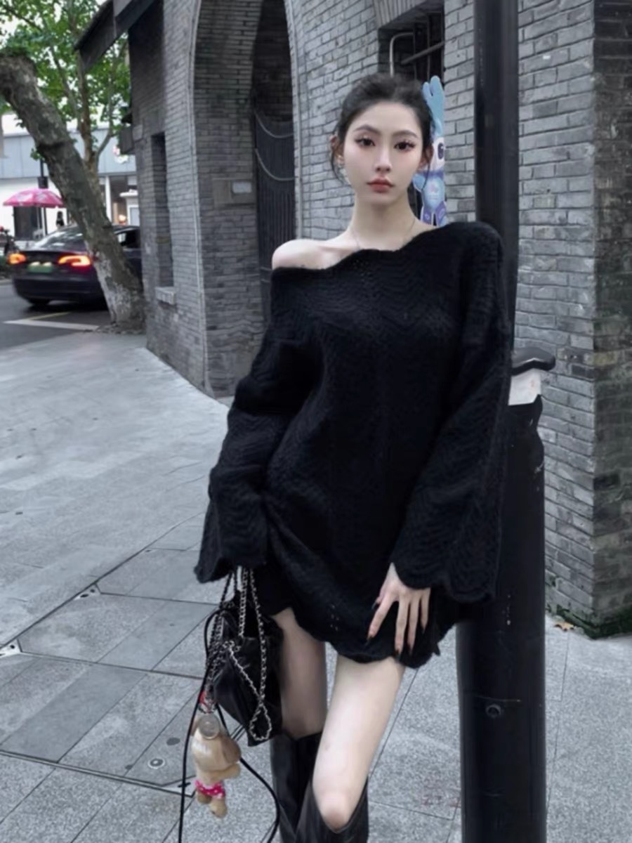 Lazy style three-dimensional lace hollow off-shoulder pullover soft waxy sweater women's loose knitted sweater top fashion