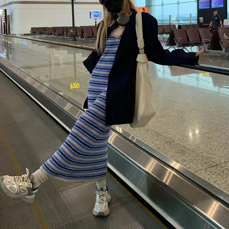 Celebrities Hall suspender dress women's autumn clothing 2023 new high-end sleeveless skirt slim v-neck knitted long skirt