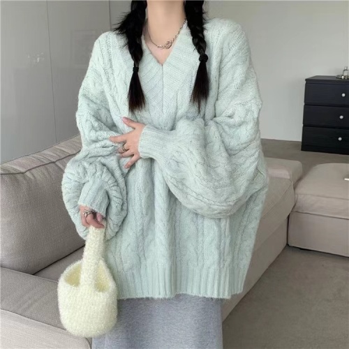 Soft and gentle style V-neck loose pullover thickened twist sweater winter new style outer knitted sweater top for women