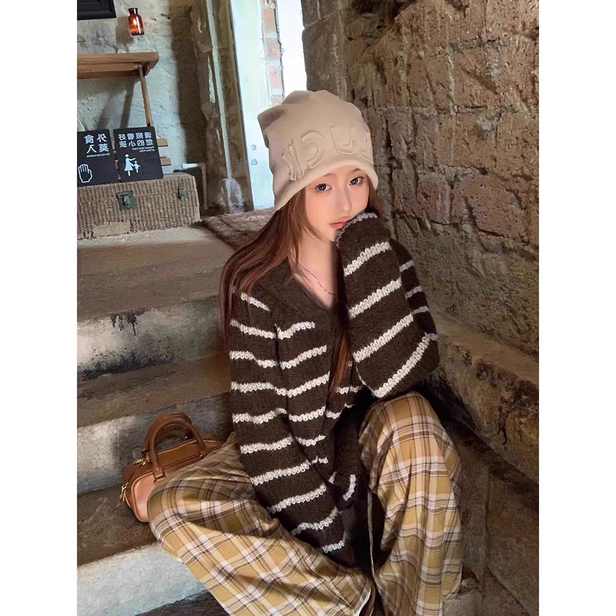 Striped hooded sweater jacket for women autumn and winter 2023 new design lazy style loose knitted sweater top