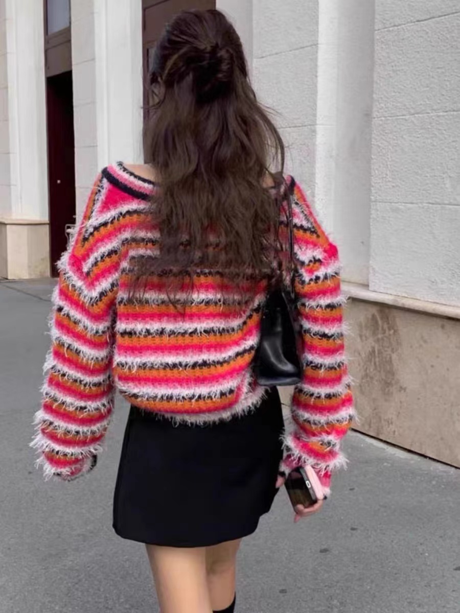 Sweater women's 2023 new autumn and winter contrast striped V-neck pullover loose long-sleeved sweater top